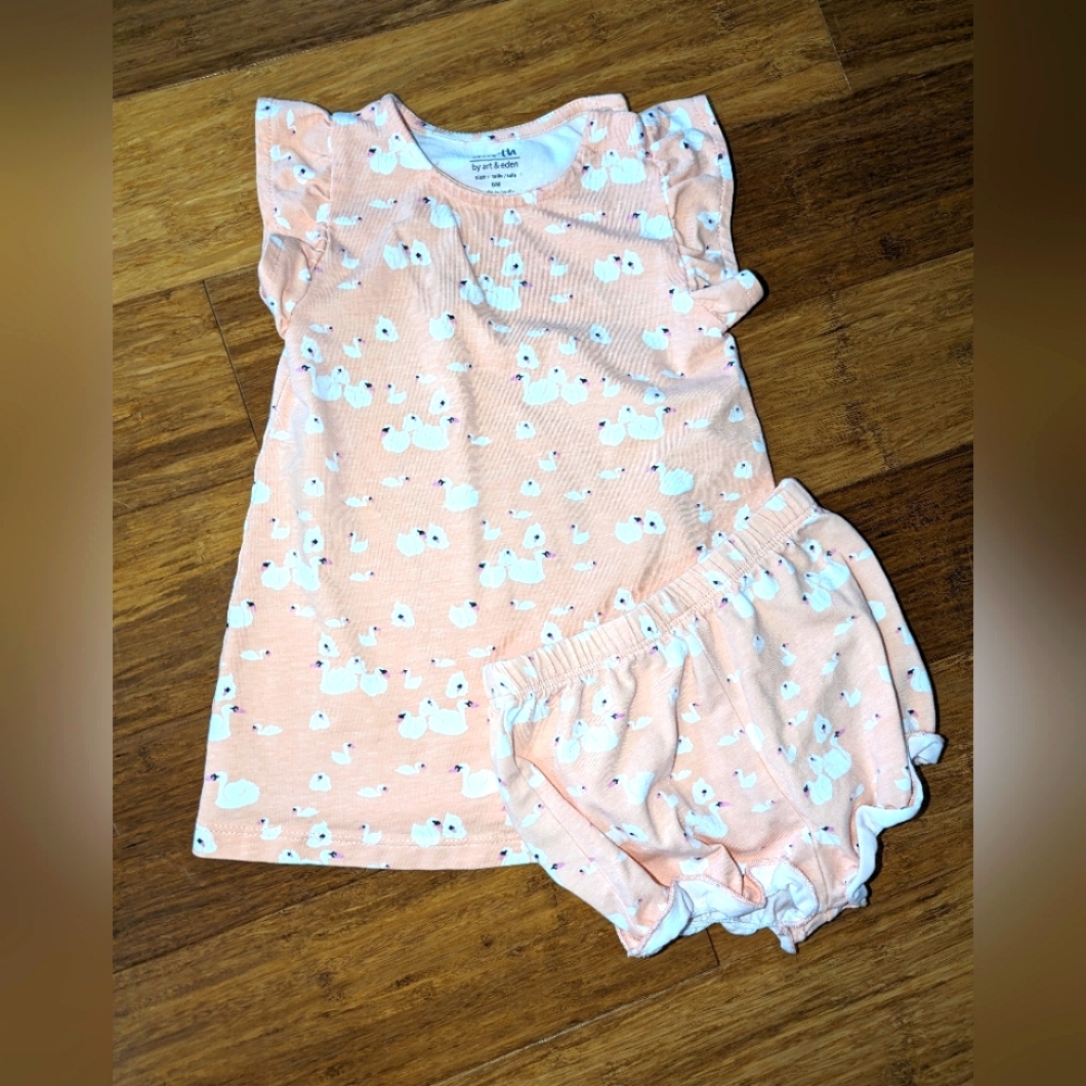 Baby girls pink swan dress. 2pc.